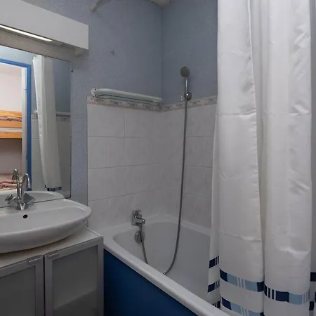 Pour 4 Personnes Avec Piscine Au Lavandou - Fr-1-803-94 Lejlighed Le Lavandou