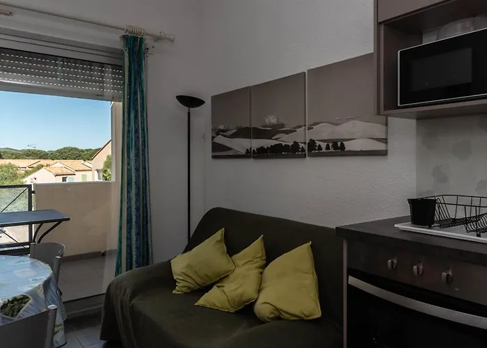 Pour 4 Personnes Avec Piscine Au Lavandou - Fr-1-803-94 Apartmán