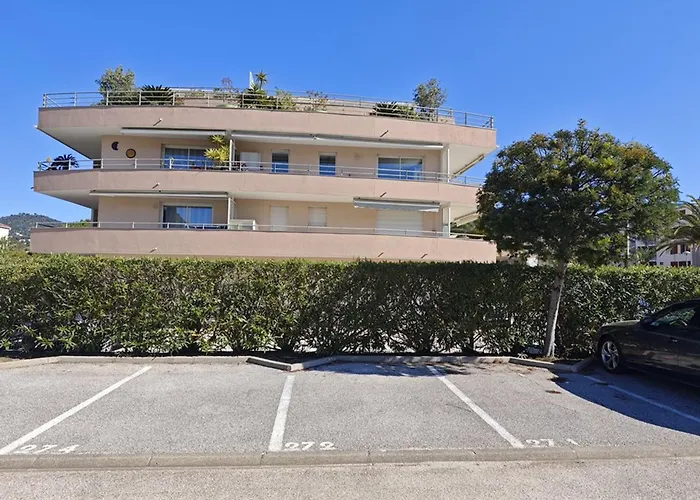 Apartmán Pour 4 Personnes Avec Piscine Au Lavandou - Fr-1-803-94