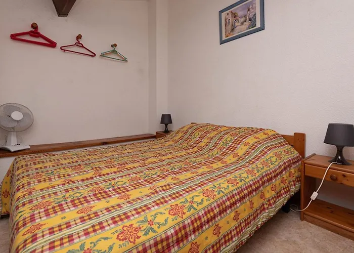 Apartmán Pour 4 Personnes Avec Piscine Au Lavandou - Fr-1-803-94 *